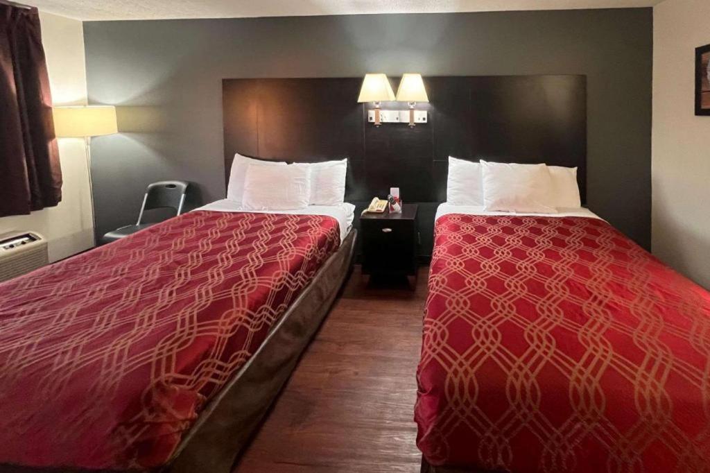 Econo Lodge Inn & Suites I-20, Exit 73 Tuscaloosa Bagian luar foto
