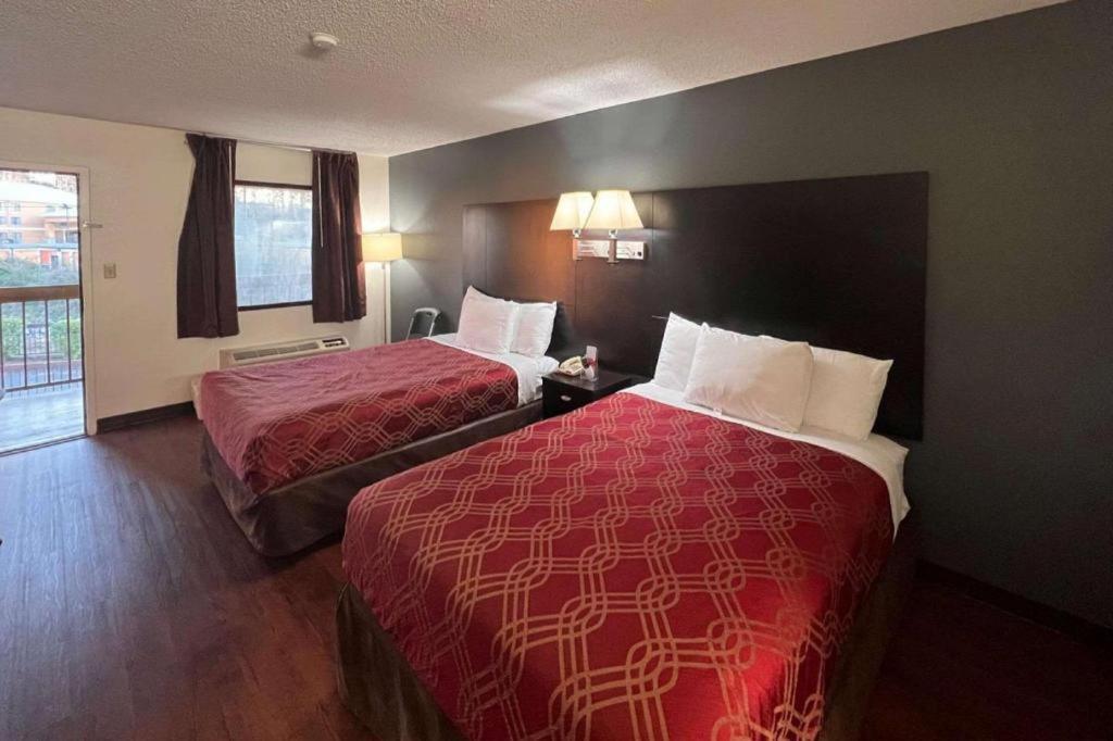 Econo Lodge Inn & Suites I-20, Exit 73 Tuscaloosa Bagian luar foto