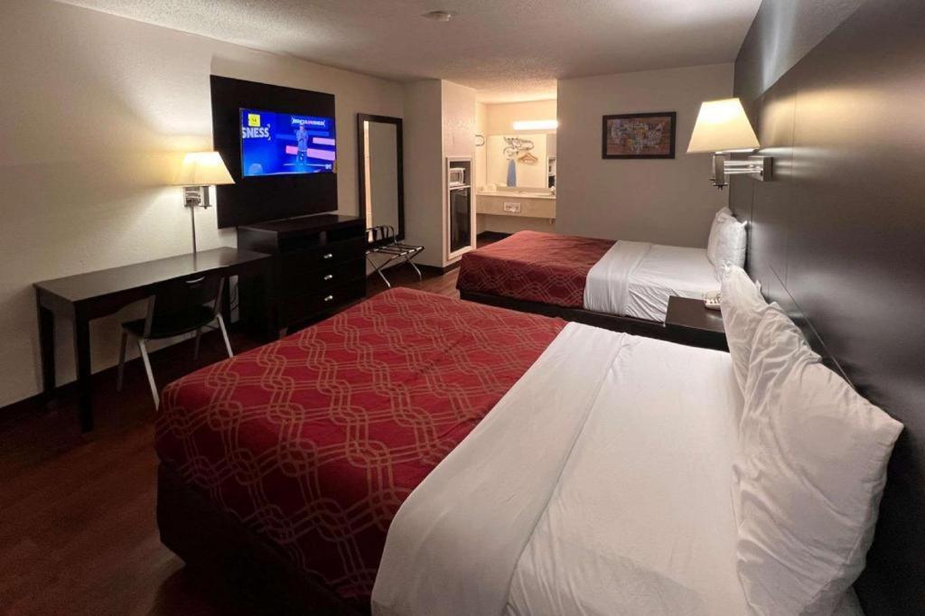 Econo Lodge Inn & Suites I-20, Exit 73 Tuscaloosa Bagian luar foto
