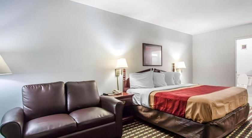 Econo Lodge Inn & Suites I-20, Exit 73 Tuscaloosa Bagian luar foto