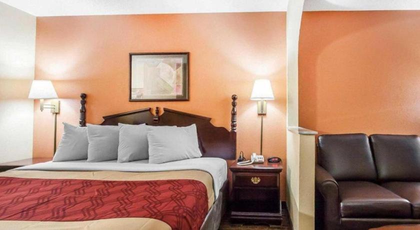 Econo Lodge Inn & Suites I-20, Exit 73 Tuscaloosa Bagian luar foto