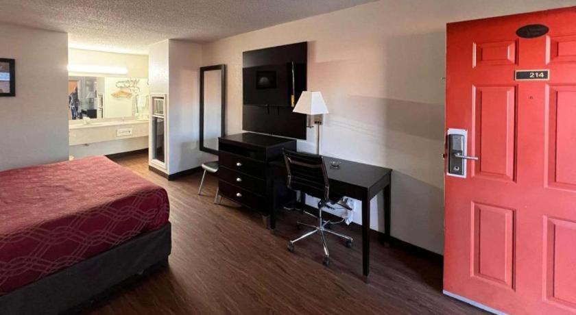 Econo Lodge Inn & Suites I-20, Exit 73 Tuscaloosa Bagian luar foto