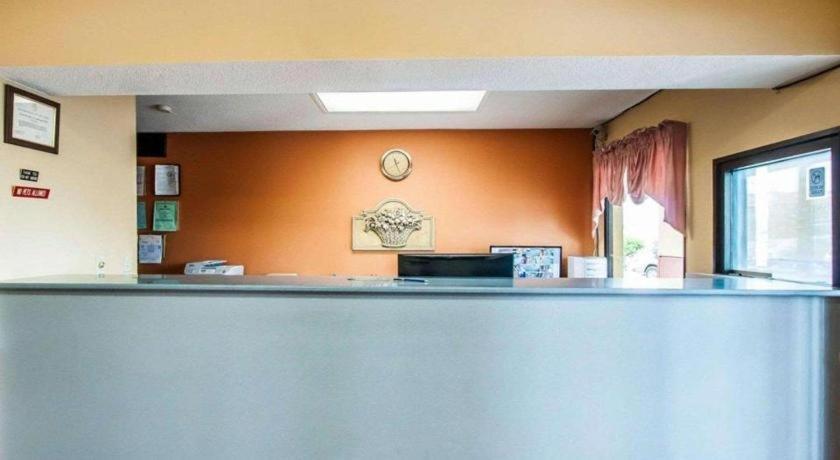 Econo Lodge Inn & Suites I-20, Exit 73 Tuscaloosa Bagian luar foto